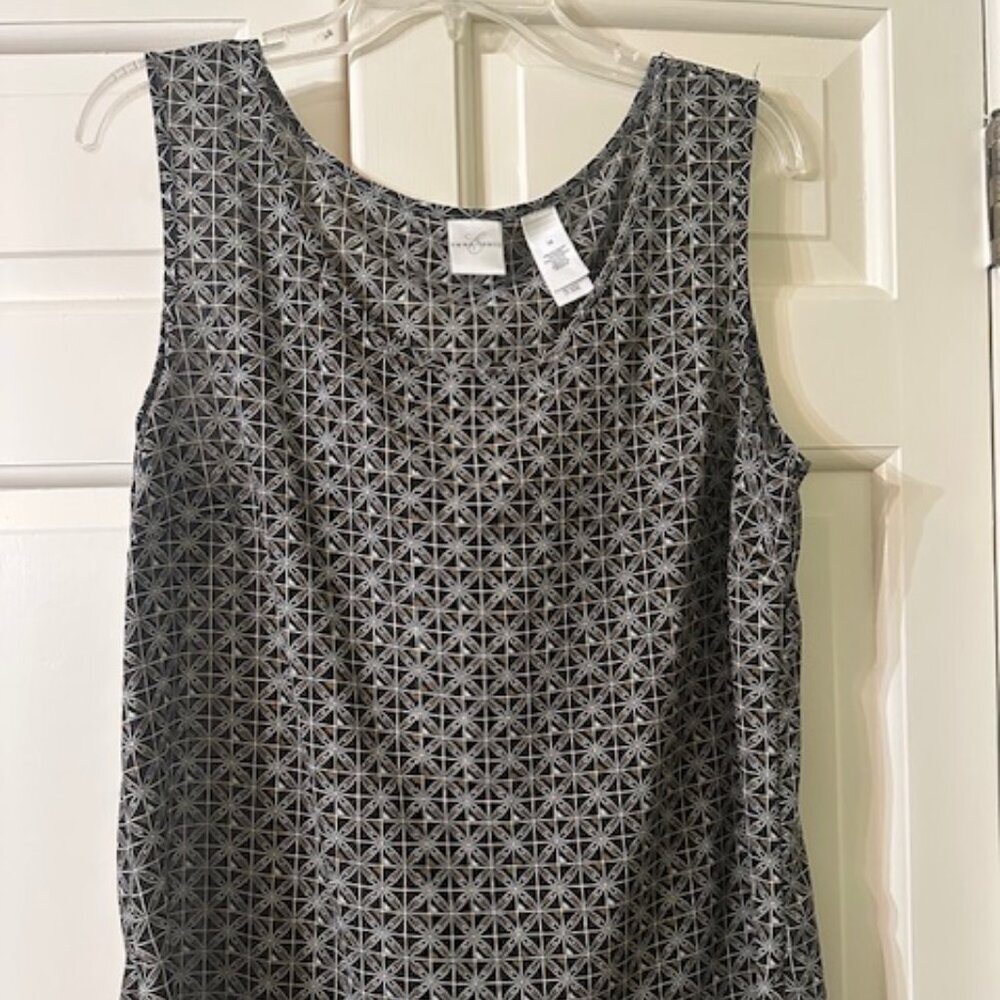 Patterned Sleeveless Tee